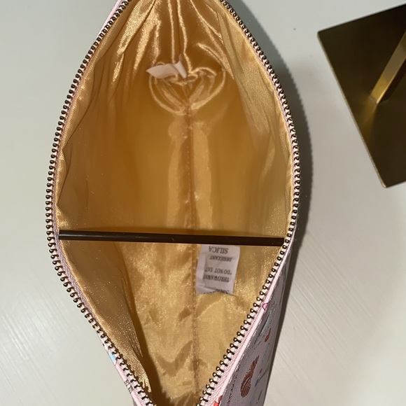 Blush Crush Cosmetic Bag NWT - Picture 2 of 2